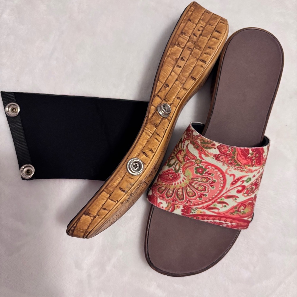 Onesole Corky Leisure Soft Step Wedge Sandals--EUC--6 - Picture 9 of 14